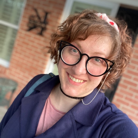 Meet your Posher, Jennifer - Picture 5 of 8